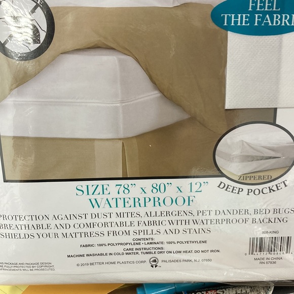 King fabric mattress cover protects against bed bugs, fully zippered - Picture 2 of 2